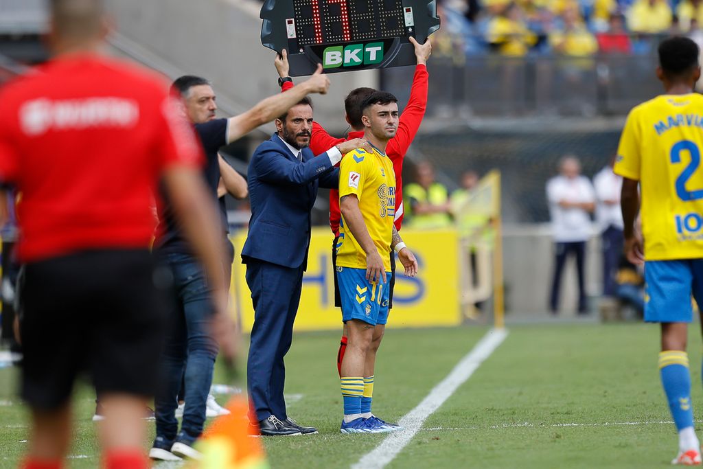 Alberto Moleiro podría salir de la UD Las Palmas por unos 20 millones de euros