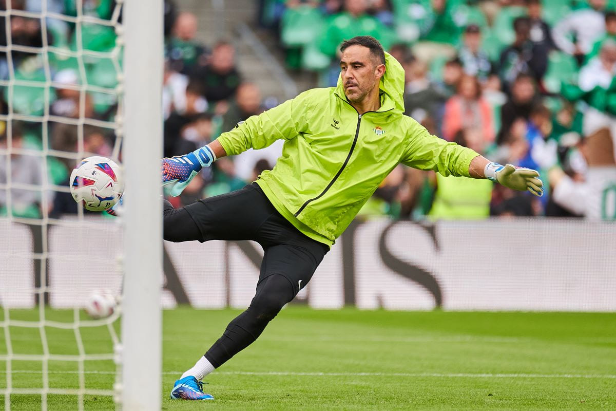 Claudio Bravo en la previa del Real Betis - Mallorca | Salvador López Medina para El MIRA