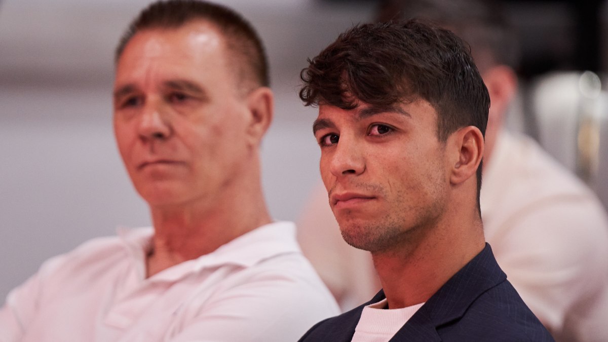 Óliver Torres, visiblemente emocionado en su despedida del Sevilla FC | Salvador López Medina para El MIRA