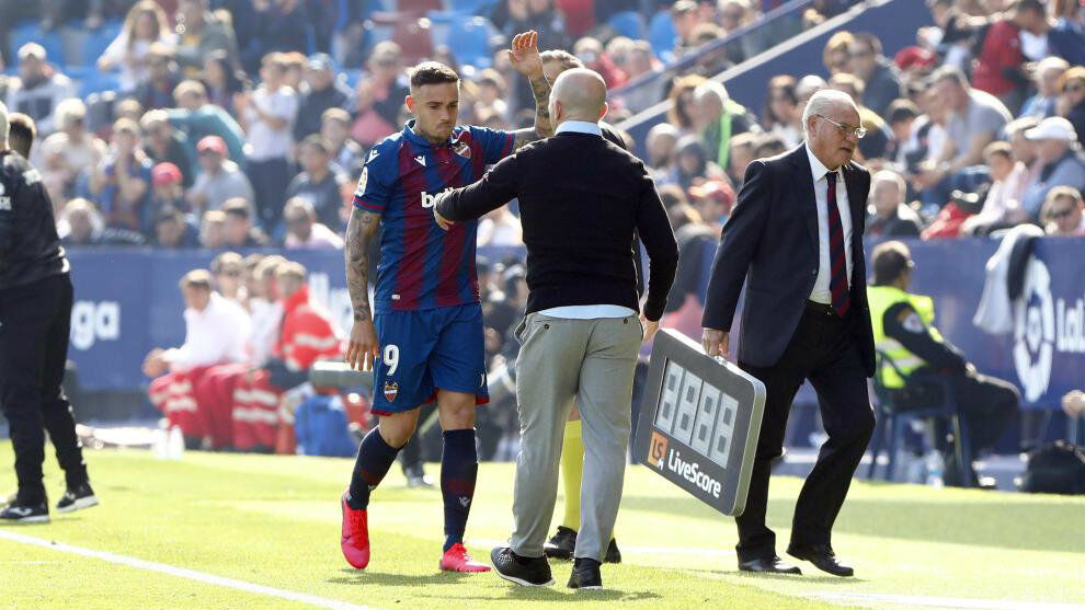 Paco López y Roger Martí durante un partido del Levante UD