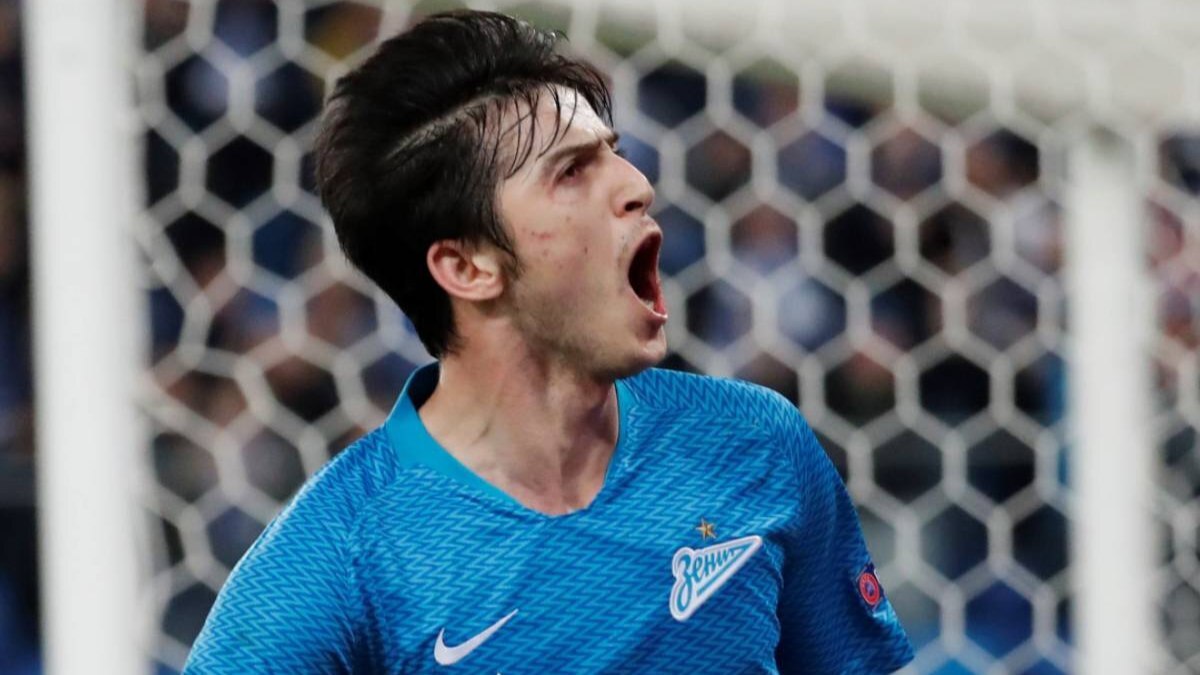 Sardar Azmoun celebra un gol durante su etapa en el Zenit ruso