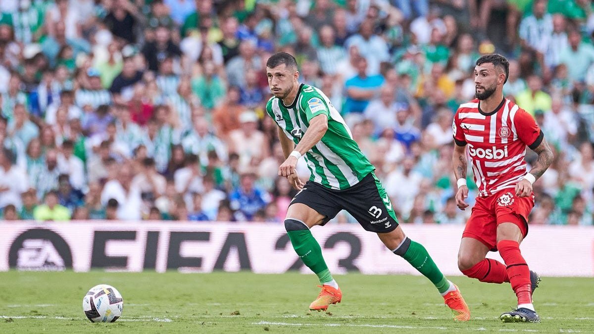 Guido Rodríguez en el Real Betis - Girona | Salvador López para El MIRA