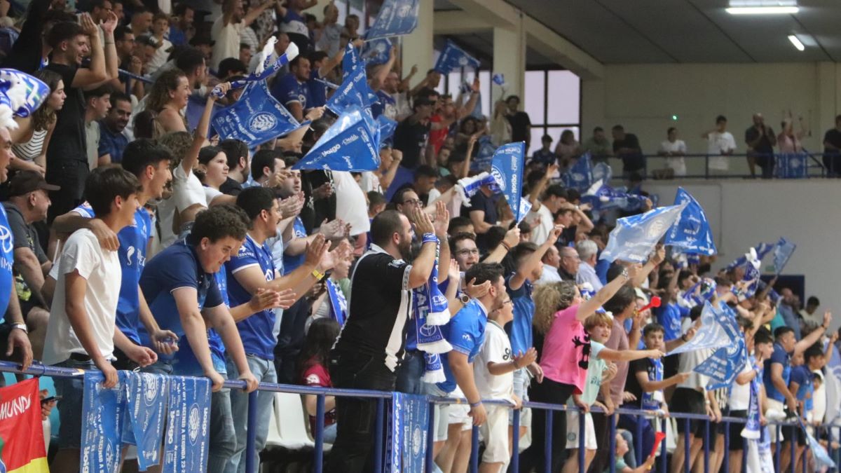 La afición xerecista en el Ruiz Mateos | Á. Richarte