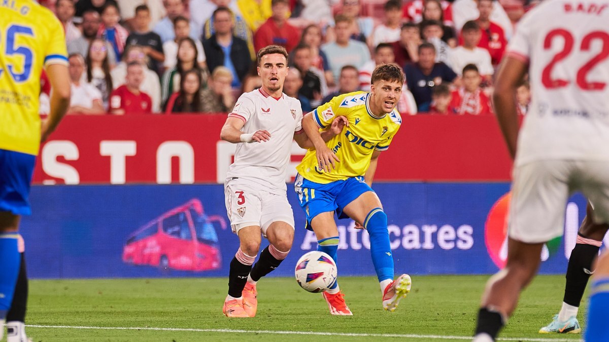 Iván Alejo en el Sevilla FC - Cádiz CF | Salvador López Medina para El MIRA