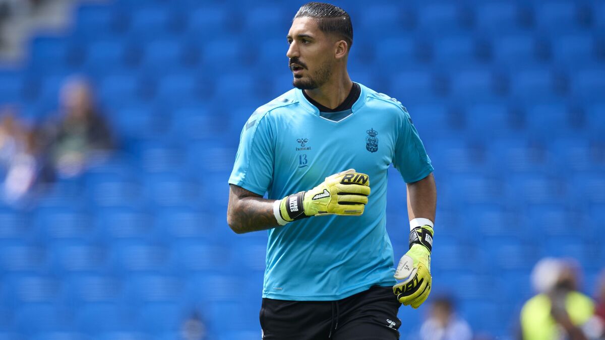 Álvaro Valles, portero de la UD Las Palmas que podría fichar por el Real Betis