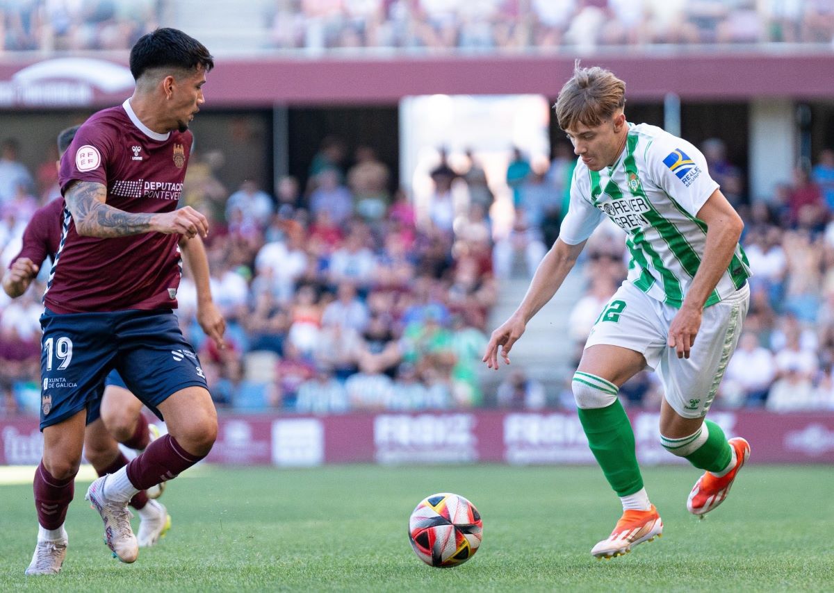 Jesús Rodríguez ante el Pontevedra | Foto: Real Betis