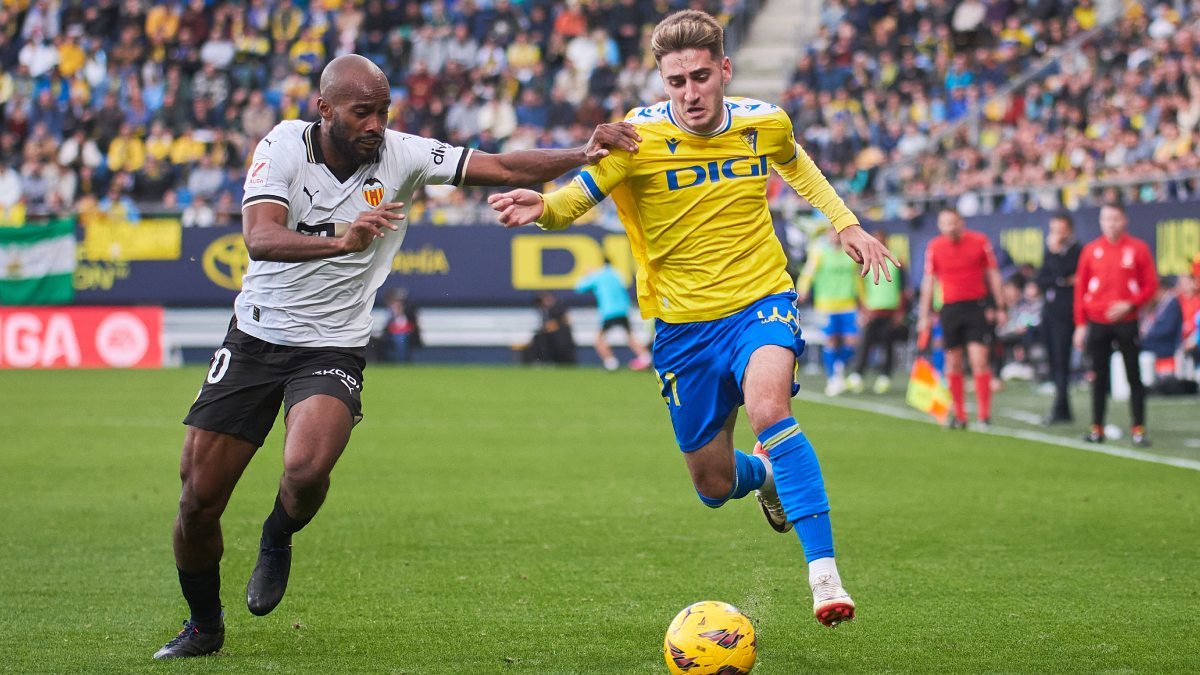 Robert Navarro en el Cádiz CF - Valencia CF | Salvador López Medina para El MIRA