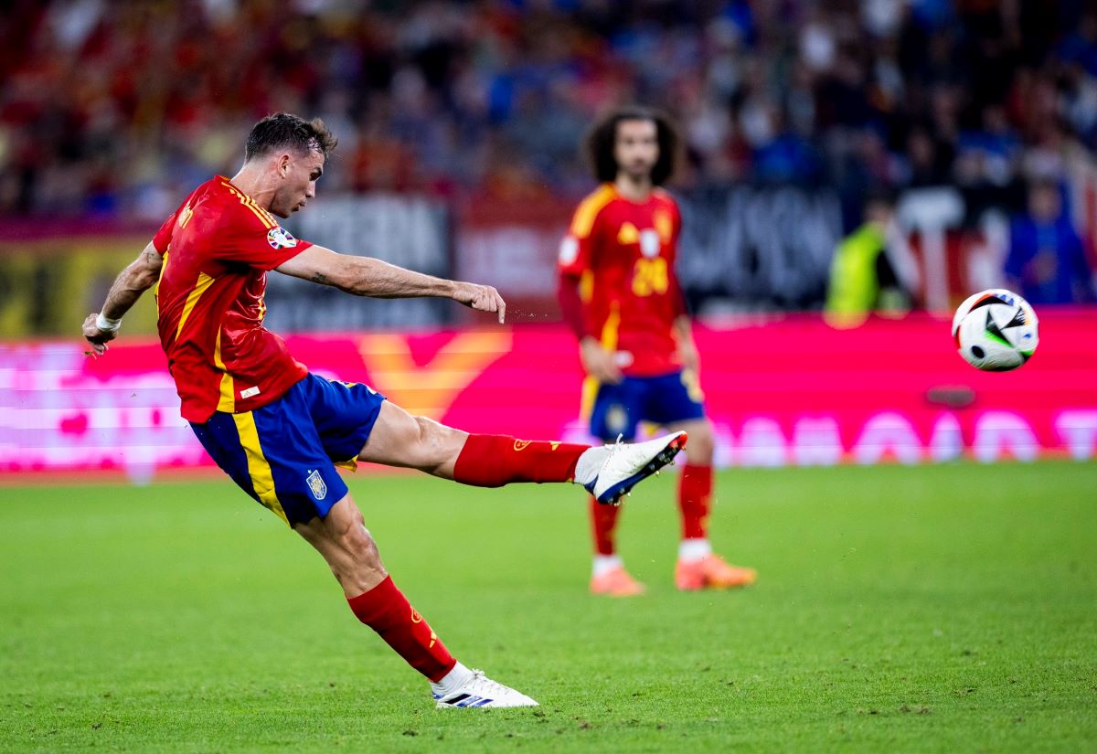 Fabián Ruiz durante el partido ante Georgia en la Eurocopa | Foto: @FabianRP52