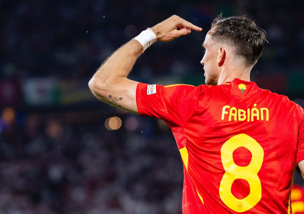 Fabián Ruiz durante el partido ante Georgia en la Eurocopa | Foto: @FabianRP52