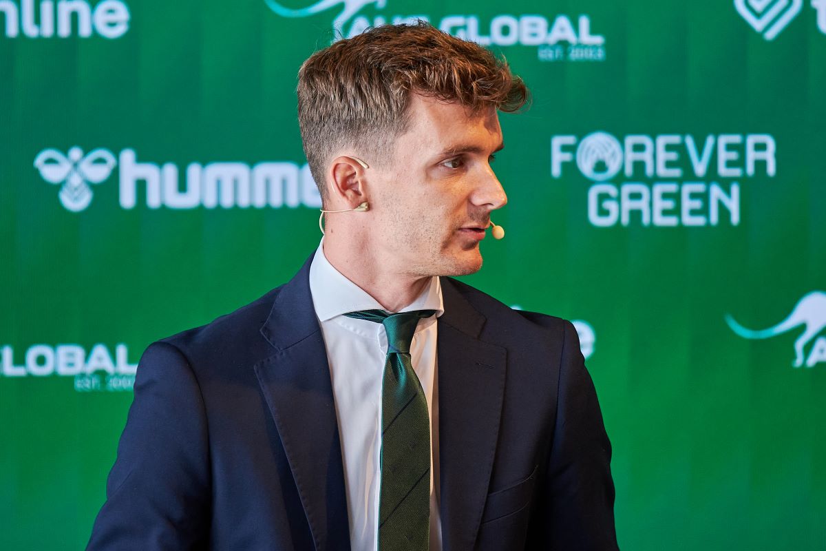 Diego Llorente en su presentación con el Real Betis | Salvador López Medina para El MIRA