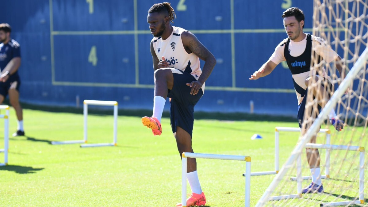 Rominigue Kouamé en su primer entrenamiento del verano con el Cádiz CF | CCF