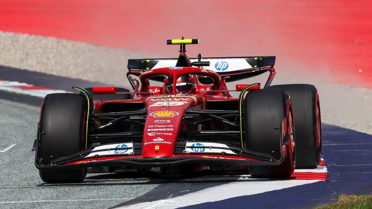 Carlos Sainz pilotanto con Ferri temporada 2024 | X Carlos Sainz