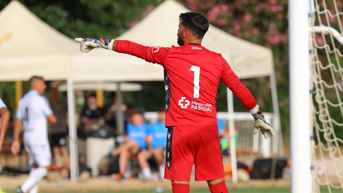 David Gil, titular en el amistoso del Cádiz CF ante el Blackpool | CCF