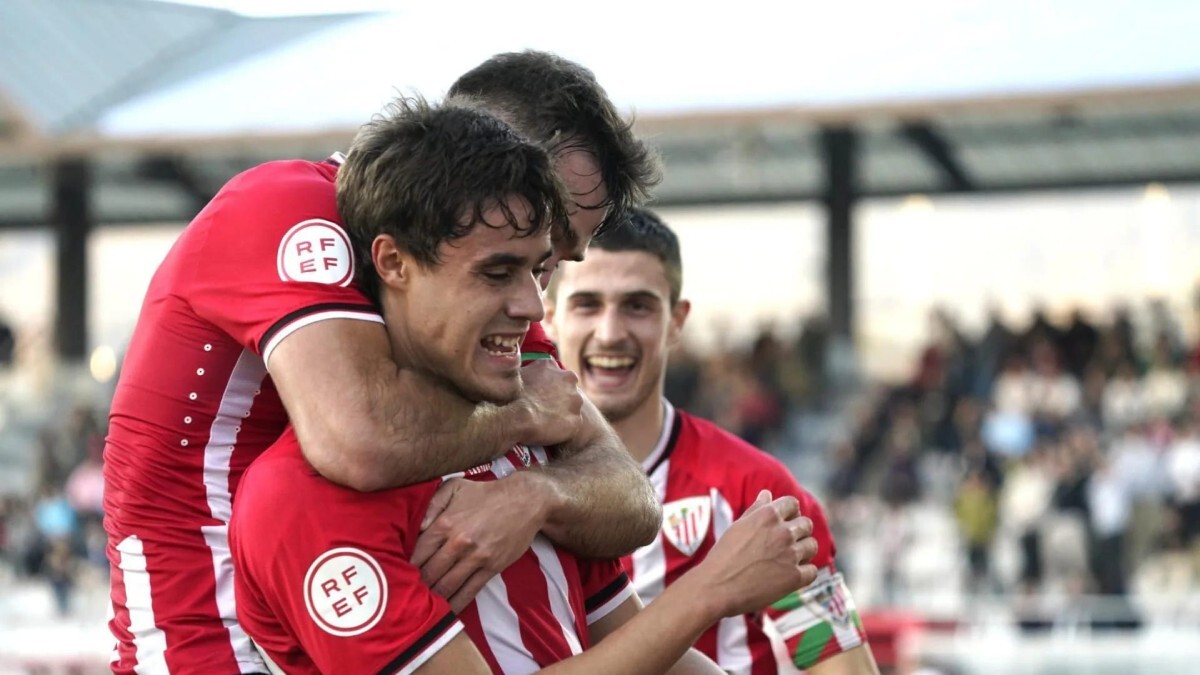 Hugo Rincón celebra un gol anotado con el filial del Athletic Club