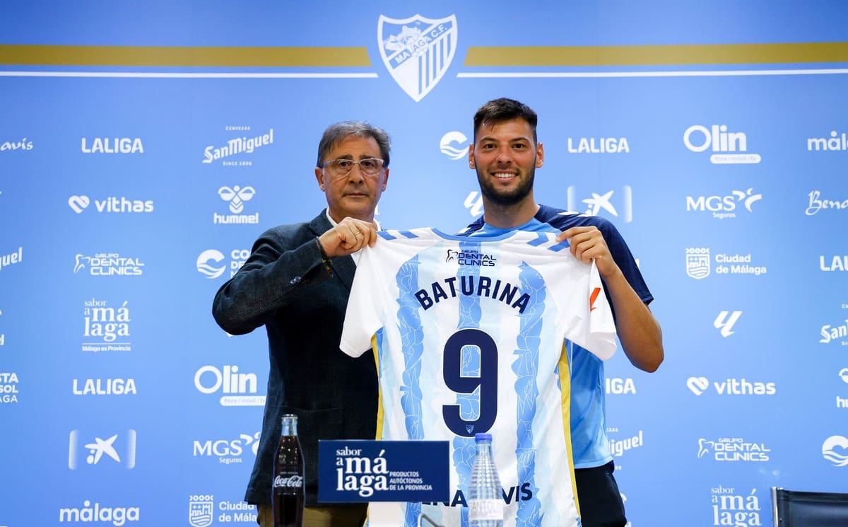 Roko Baturina durante su presentación con el Málaga CF