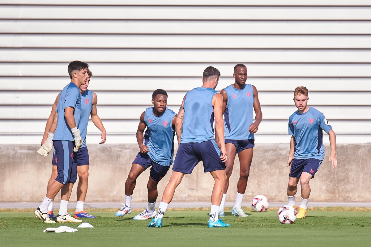 Entrenamiento del Sevilla FC | Salvador López Medina para El MIRA