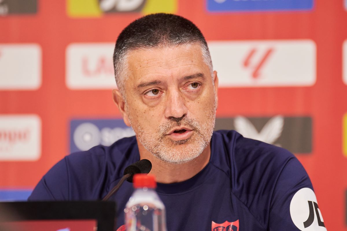 García Pimienta en la rueda de prensa previa al partido ante el Villarreal | Salvador López Medina para El MIRA