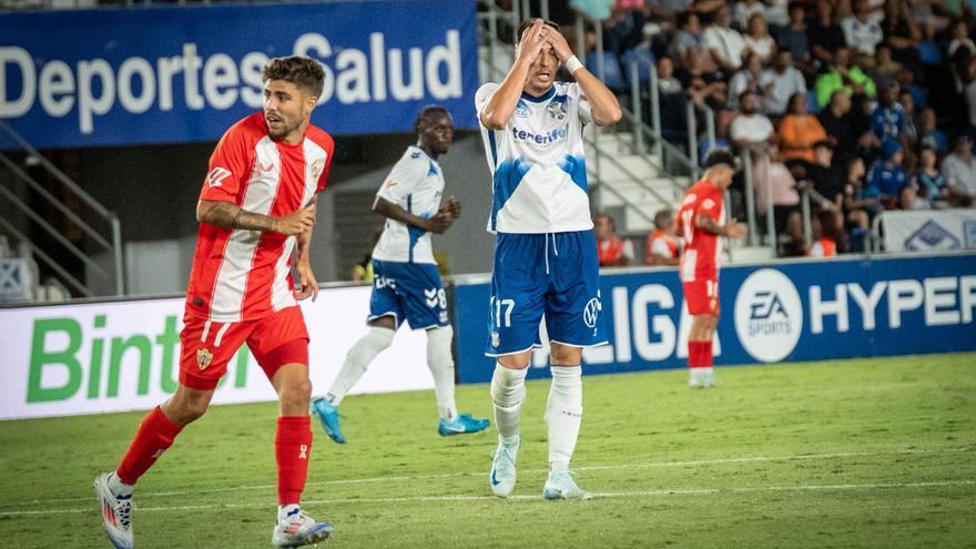 Imagen del partido entre el CD Tenerife y la UD Almería