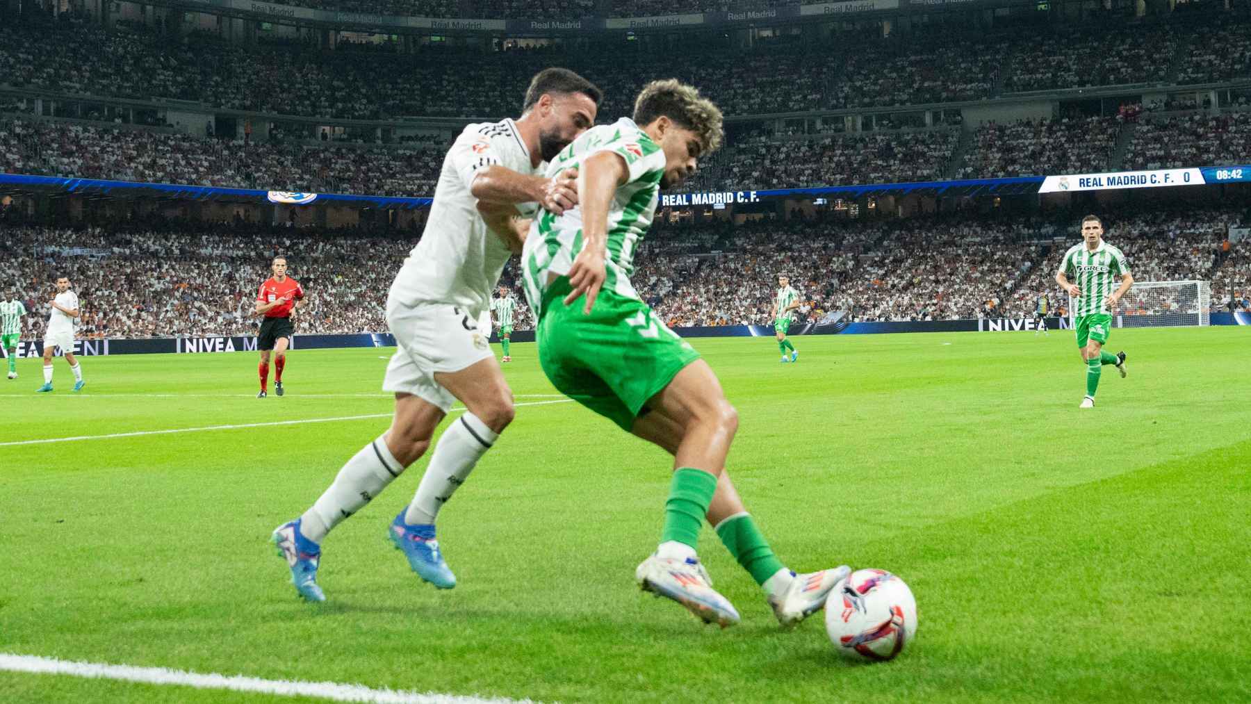 Abde y Carvajal en el Real Madrid - Real Betis | Foto: RBB