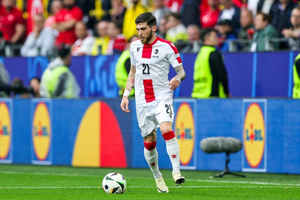 Georgiy Tsitaishvili, jugador del Granada CF, durante un partido con Georgia