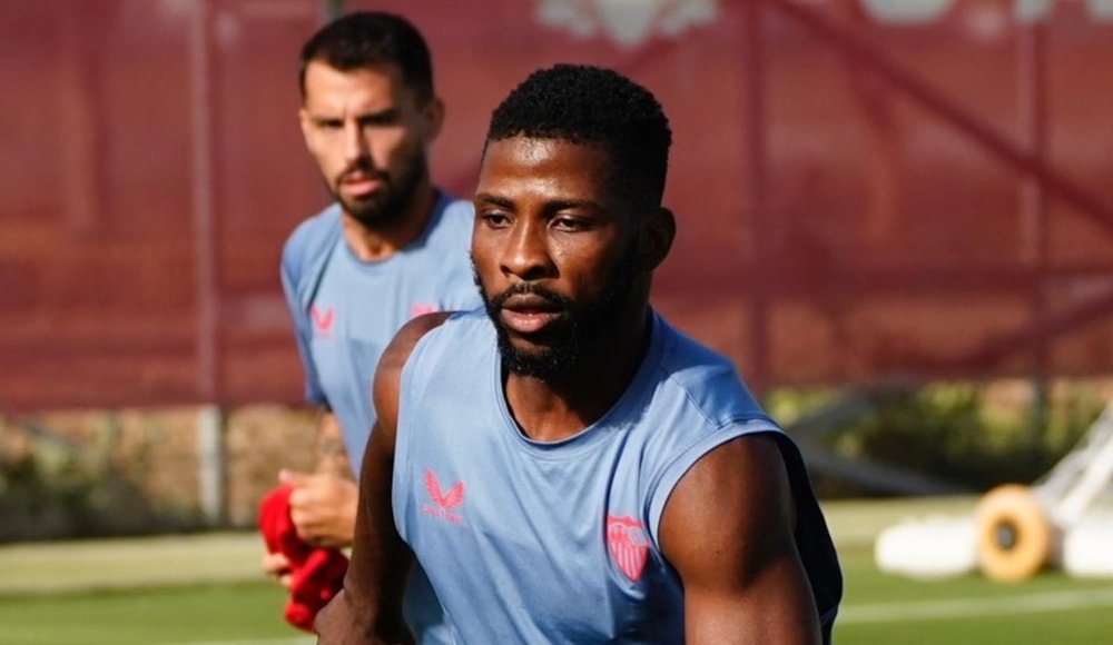 Kelechi Iheanacho durante un entrenamiento del Sevilla FC