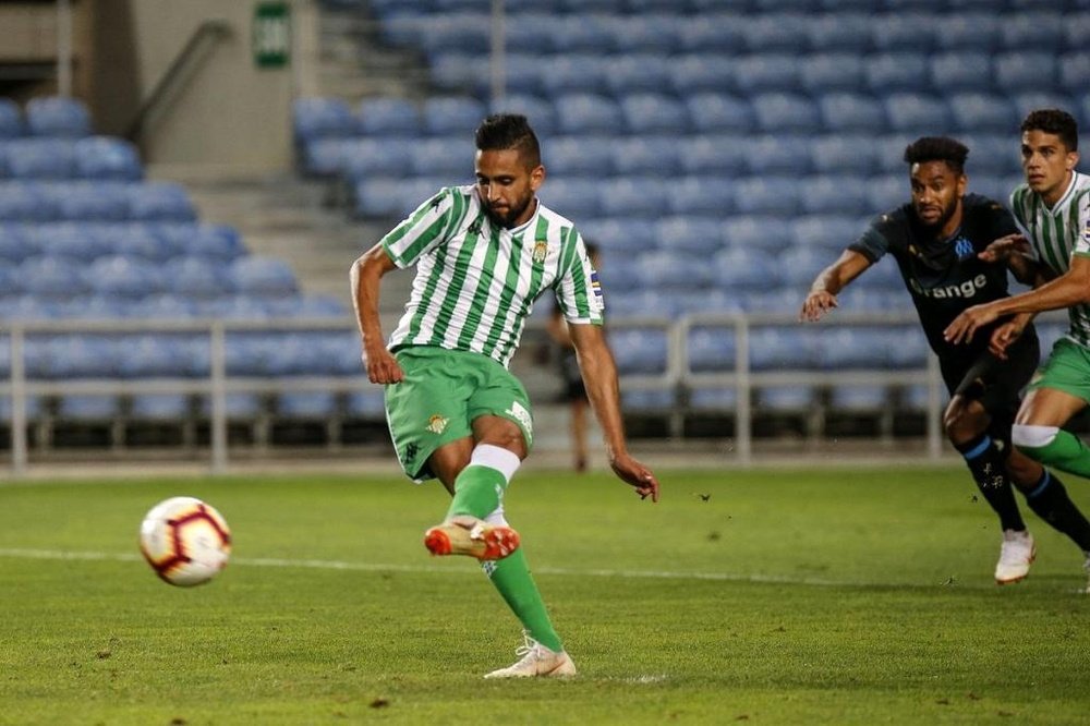 Ryad Boudebouz, ex jugador del Real Betis, durante su etapa en el club verdiblanco