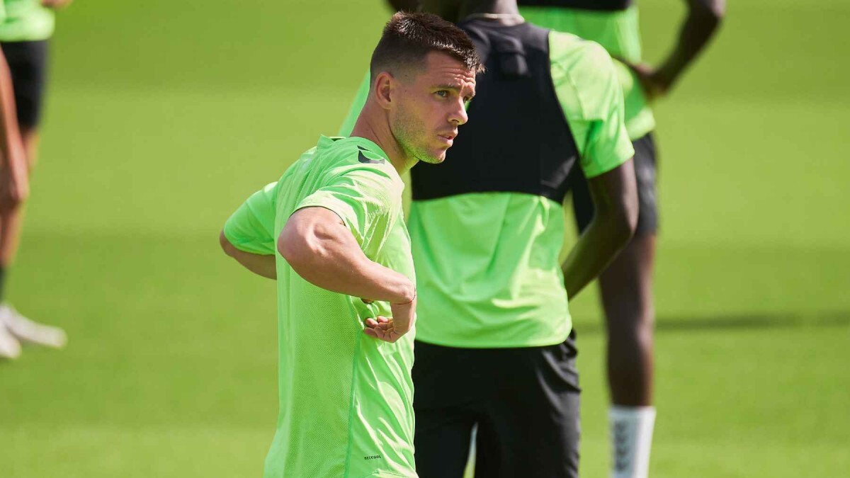 Gio Lo Celso en el entrenamiento del Real Betis | Salvador López Medina para El MIRA