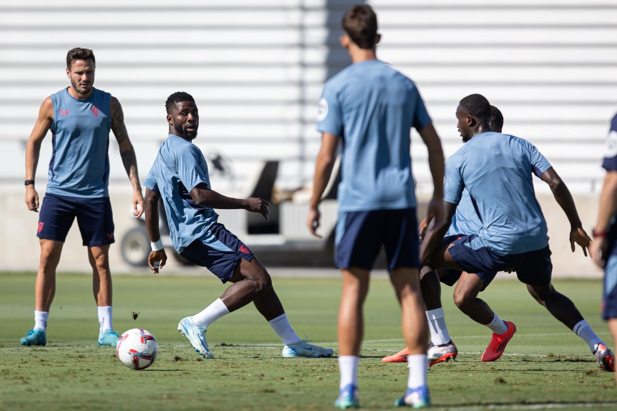 Entrenamiento del Sevilla FC | Rafael Román para El MIRA