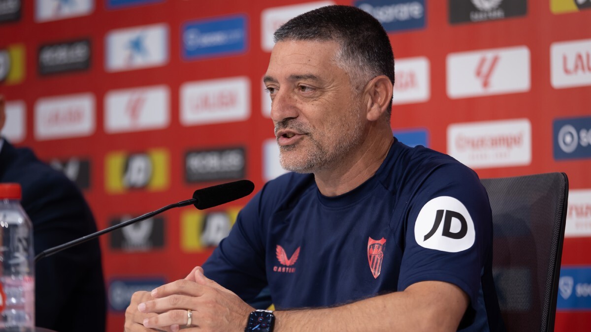 García Pimienta en la rueda de prensa previa al Sevilla FC - Getafe CF | Rafael Román para El MIRA