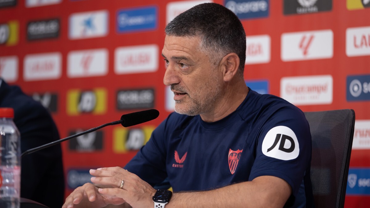 García Pimienta en la rueda de prensa previa al Sevilla FC - Getafe CF | Rafael Román para El MIRA