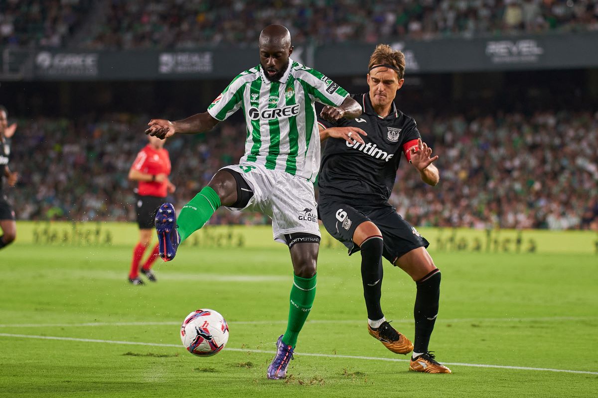 Sabaly en el Real Betis - Leganés | Salvador López Medina para El MIRA