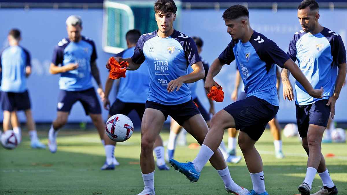 El Málaga CF recupera a Julen Lobete y a Dani Lorenzo