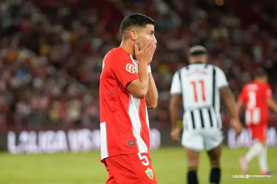 Lucas Robertone en el UD Almería - CD Castellón | LaLiga