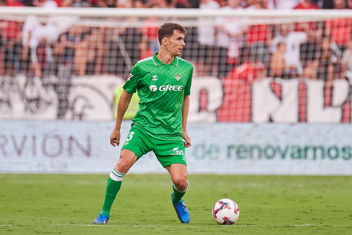 Diego Llorente en el Sevilla FC - Real Betis | Salvador López Medina para El MIRA