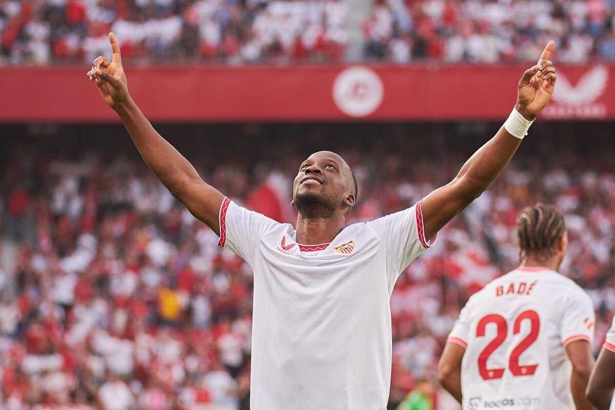 Dodi Lukébakio en el Sevilla FC - Real Betis | Salvador López Medina para El MIRA