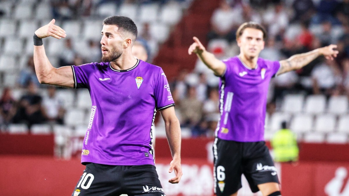 Jacobo González celebra su golazo anotado con el Córdoba CF ante el Albacete Balompié | CCF