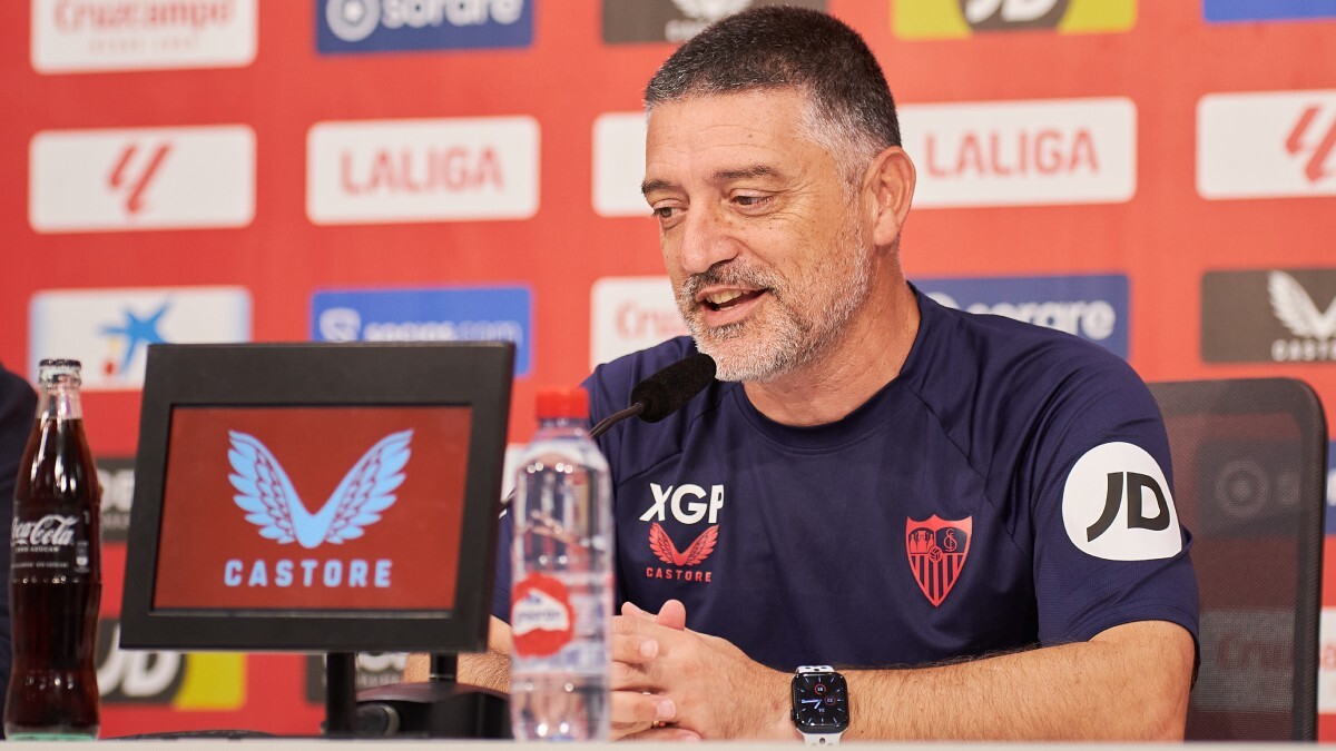 García Pimienta en la rueda de prensa previa al RCD Espanyol - Sevilla FC | Salvador López Medina para El MIRA