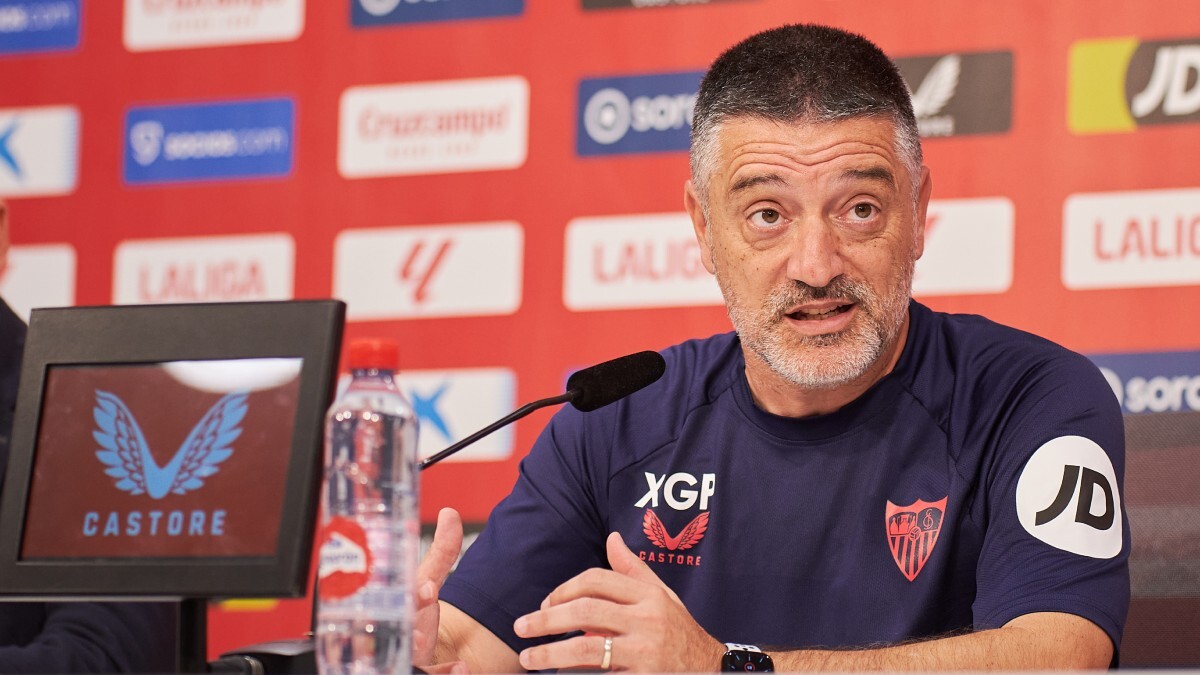 García Pimienta en la rueda de prensa previa al RCD Espanyol - Sevilla FC | Salvador López Medina para El MIRA