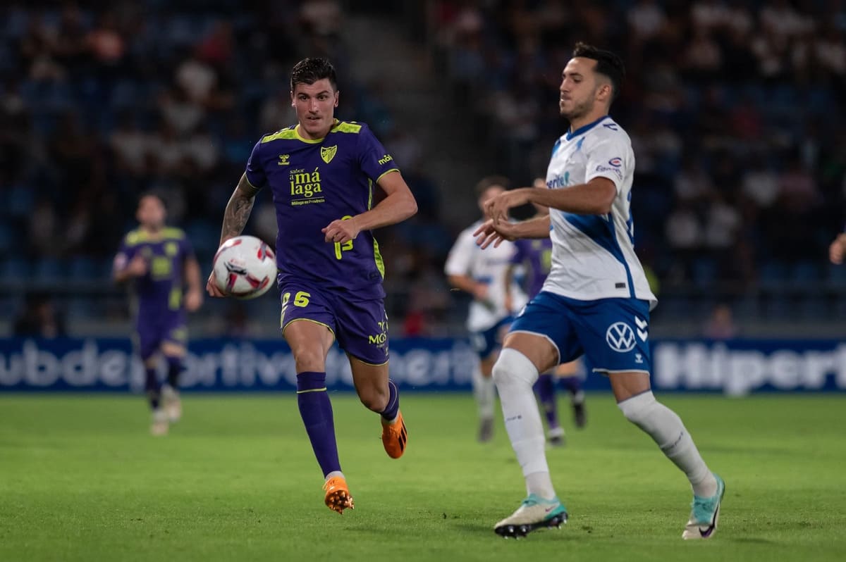 Sergio Castel durante el CD Tenerife - Málaga CF