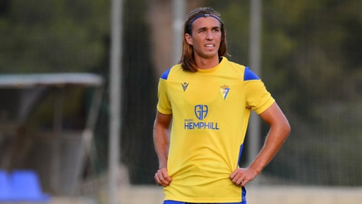 Pedro Benito, delantero gaditano que perteneció al Cádiz CF | @PedroBenito9