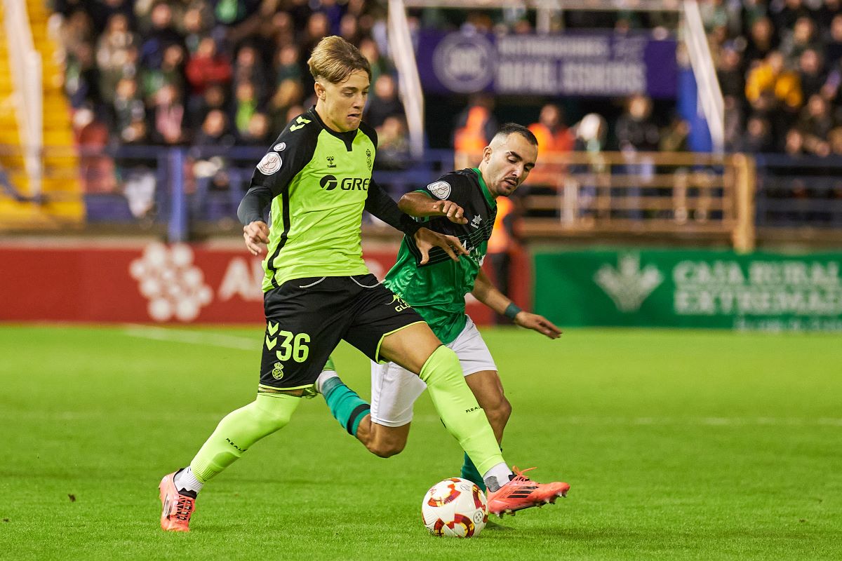 Jesús Rodríguez en el Real Betis - CD Gévora | Salvador López Medina para El MIRA