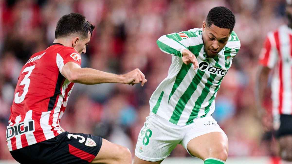 Vitor Roque y Dani Vivian Athletic Club - Real Betis | @RealBetis
