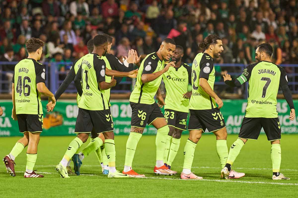 Gol del Betis en el CD Gévora - Real Betis | Salvador López Medina para El MIRA
