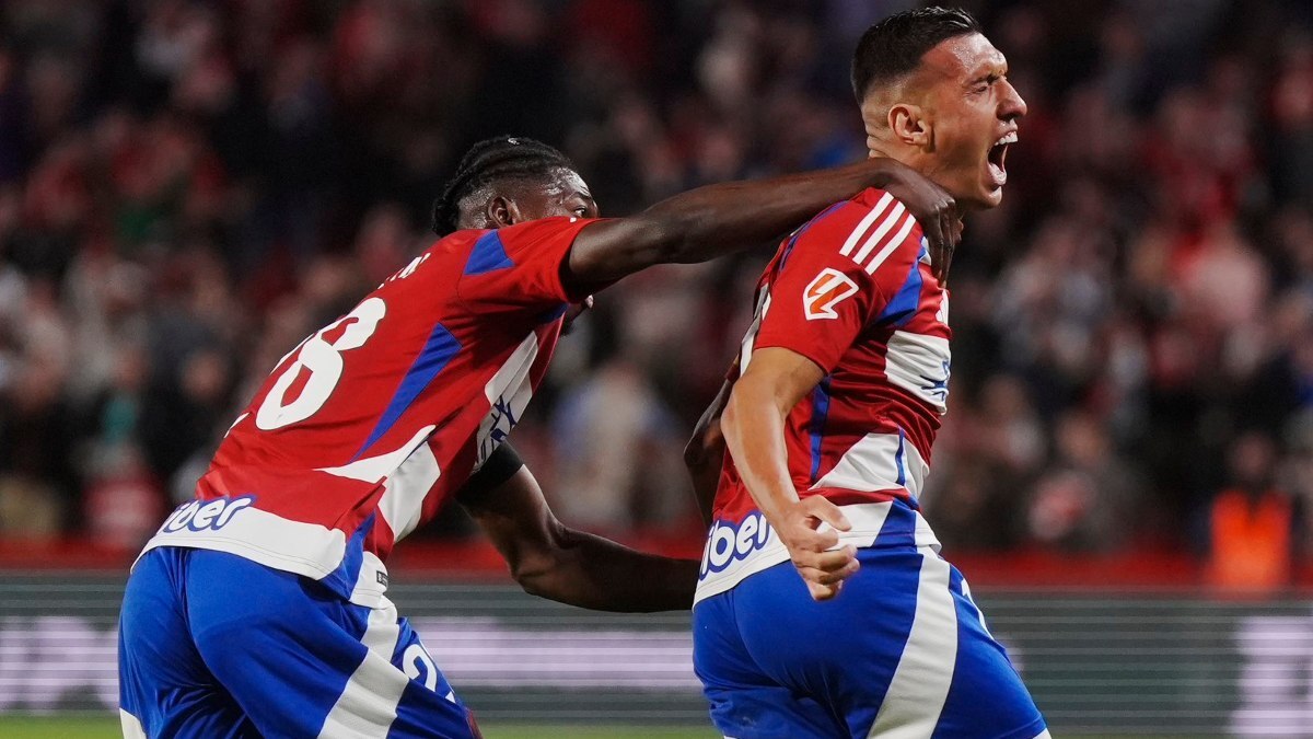 Myrto Uzuni celebra su golazo anotado ante el CD Eldense | GCF