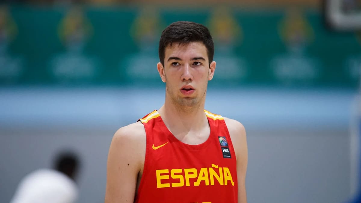 Álvaro Folgueiras con la Selección Española