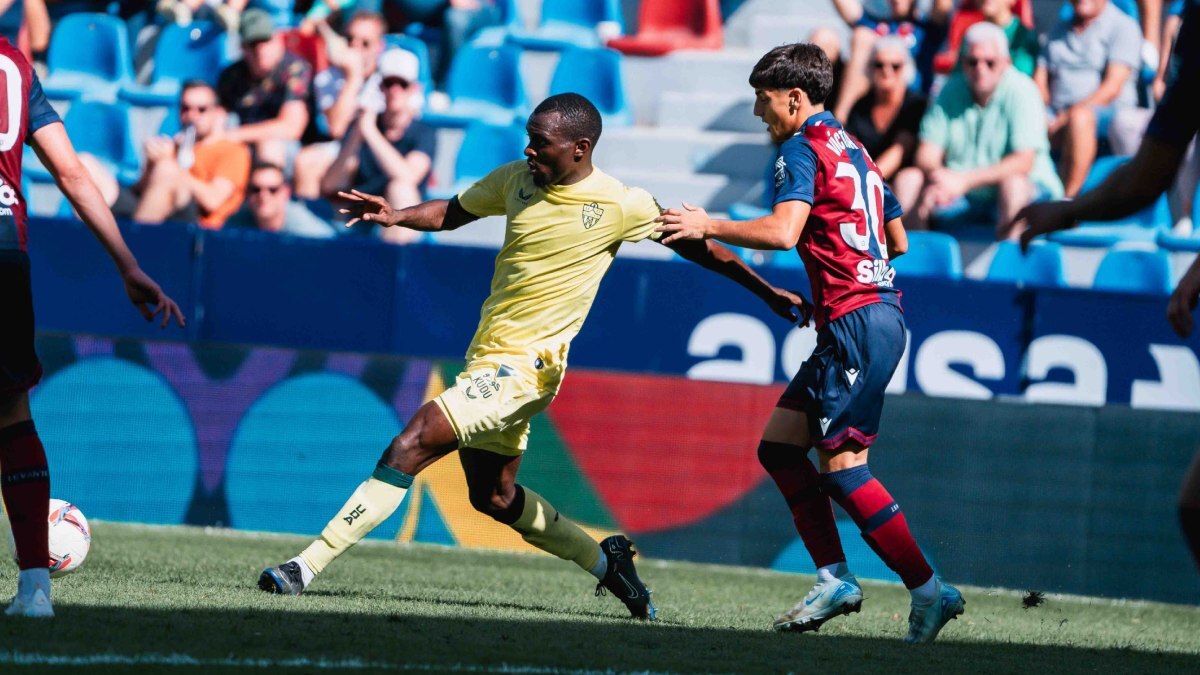 Bruno Langa en el Levante UD - UD Almería | UDA