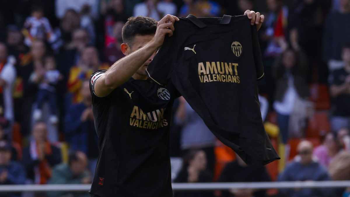 Tárrega celebra su gol en el Valencia CF - Real Betis | @LaLiga