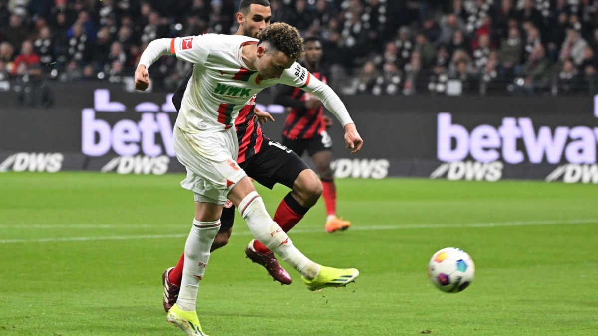 Rubén Vargas, delantero del Augsburgo que está en la agenda del Sevilla FC | Bundesliga