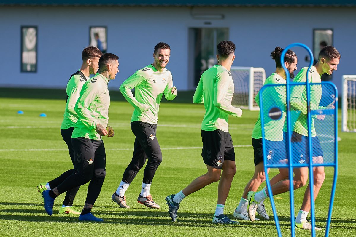 Entrenamiento del Real Betis previo al Mladá Boleslav | Salvador López Medina para El MIRA