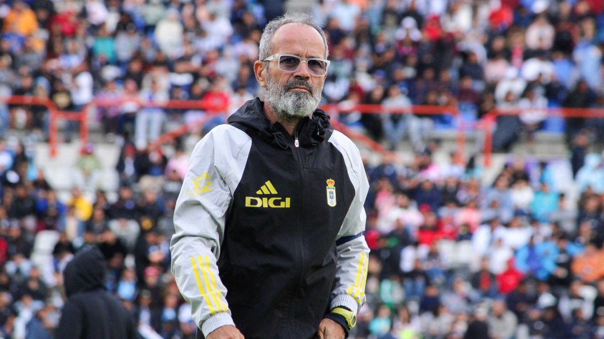 La última aventura de Álvaro Cervera en los banquillos fue en el Real Oviedo | RO